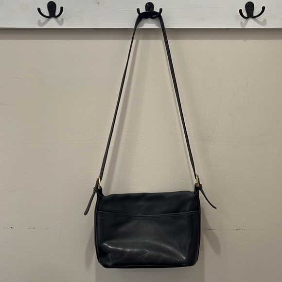 Vintage Black Leather Coach Flap Crossbody Bag - USA 4907 - Picture 10 of 16